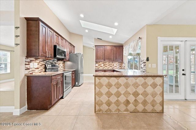 813 Emerald Way, Rockledge, FL 32955