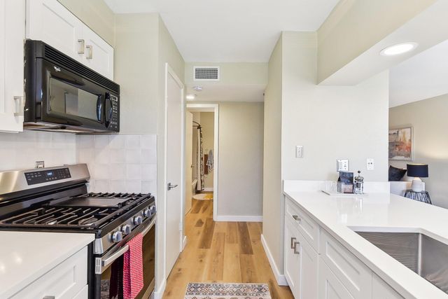 7801 Shoal Creek BLVD 224, Austin, TX 78757