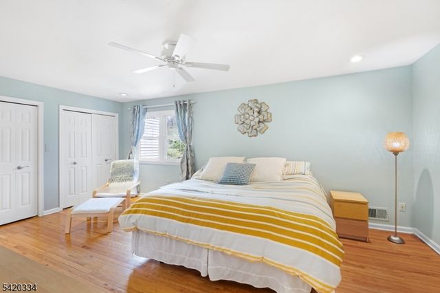 54 Wexford Dr, Mendham Boro, NJ 07945