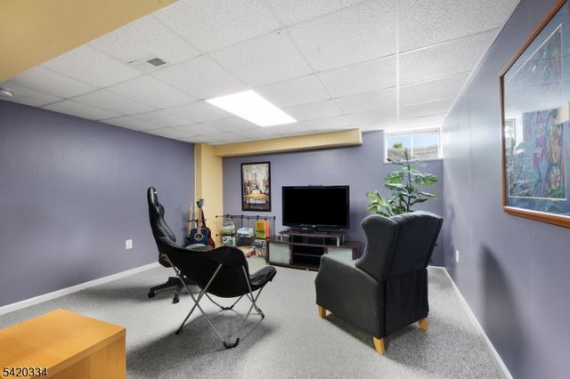 54 Wexford Dr, Mendham Boro, NJ 07945