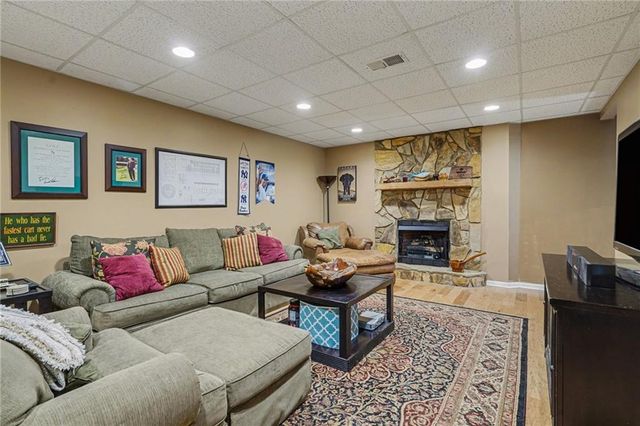 460 Waterford Drive, Cartersville, GA 30120