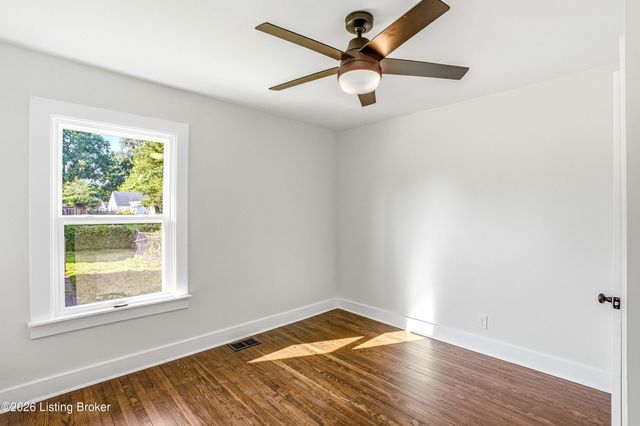 1615 Texas Ave, Louisville, KY 40217