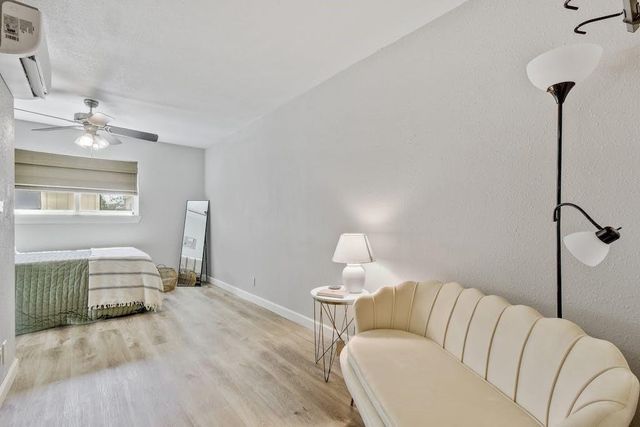 1111 W 10th ST 106, Austin, TX 78703