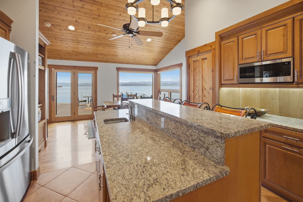 19234 Johns Lakeshore Drive, Lakeside, MT 59922 photo 24