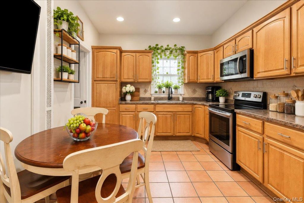 48 S 7th Avenue, Mount Vernon, NY 10550 — photo 4