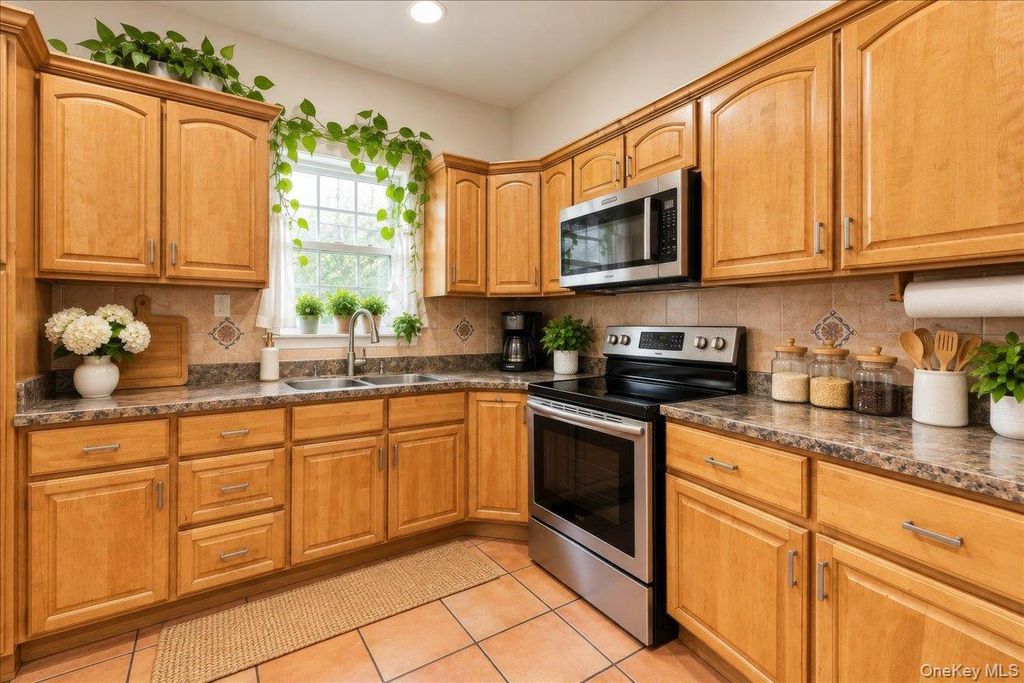 48 S 7th Avenue, Mount Vernon, NY 10550 — photo 5