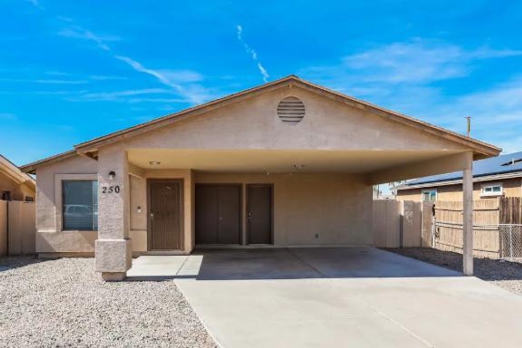 250 S Dakota Street, Chandler, AZ 85225