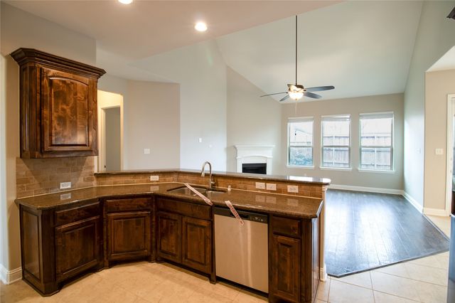 13 Center Court, Heath, TX 75032