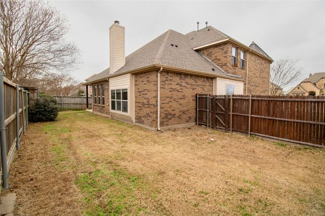 13 Center Court, Heath, TX 75032