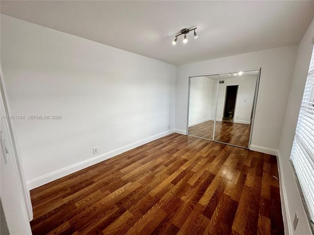 1361 NE 40th Pl 1361, Oakland Park, FL 33334