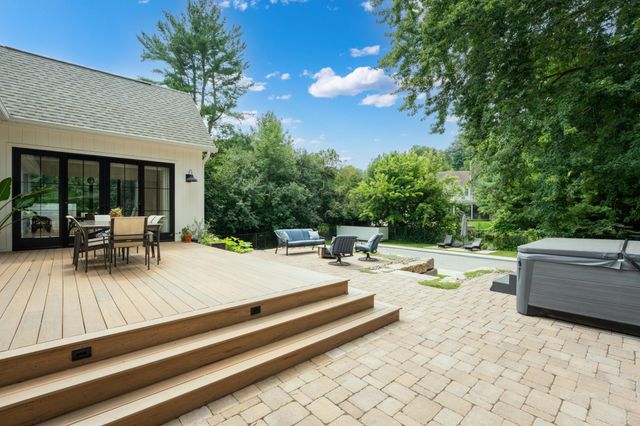 905 9th Avenue SW, Rochester, MN 55902
