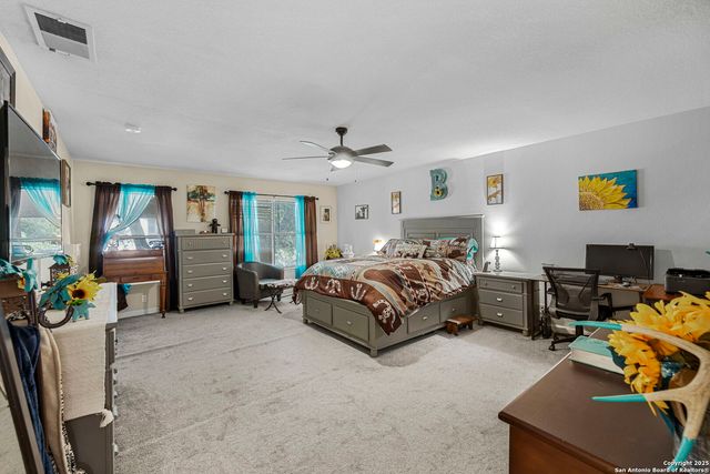 11010 Kimes Park Dr, San Antonio, TX 78249