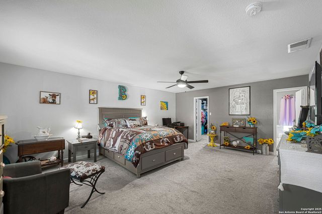 11010 Kimes Park Dr, San Antonio, TX 78249