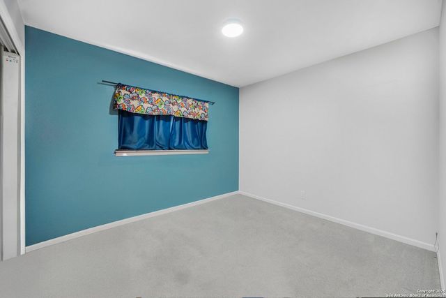 11010 Kimes Park Dr, San Antonio, TX 78249