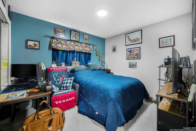 11010 Kimes Park Dr, San Antonio, TX 78249