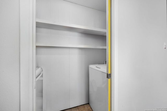 11010 Kimes Park Dr, San Antonio, TX 78249