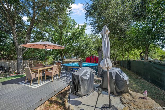 11010 Kimes Park Dr, San Antonio, TX 78249