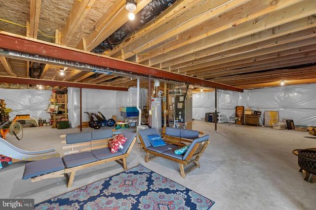 35049 MANSOURS DR, Locust Grove, VA 22508