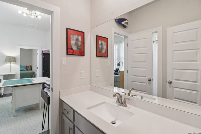 1935 Scare Crow, New Braunfels, TX 78130