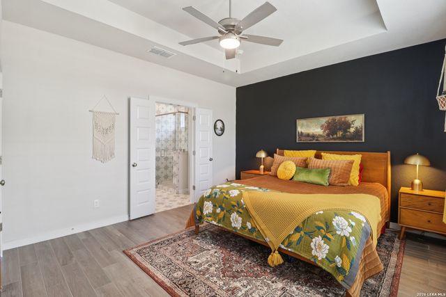 1935 Scare Crow, New Braunfels, TX 78130