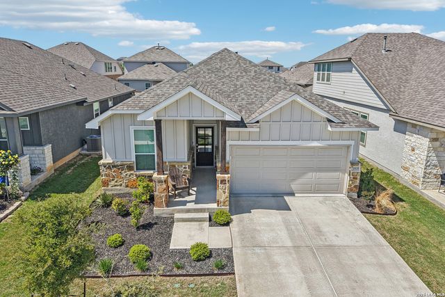 1935 Scare Crow, New Braunfels, TX 78130