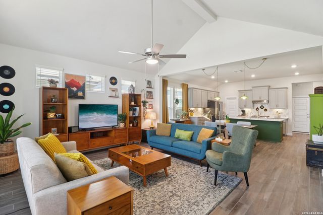 1935 Scare Crow, New Braunfels, TX 78130