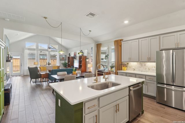 1935 Scare Crow, New Braunfels, TX 78130