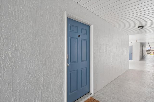 5727 BISCAYNE COURT 209, New Port Richey, FL 34652