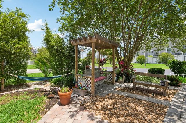 5727 BISCAYNE COURT 209, New Port Richey, FL 34652
