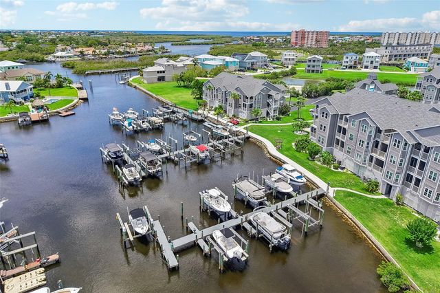 5727 BISCAYNE COURT 209, New Port Richey, FL 34652