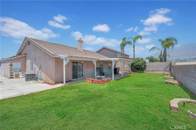 7581 Stoney Creek Drive, Highland, CA 92346