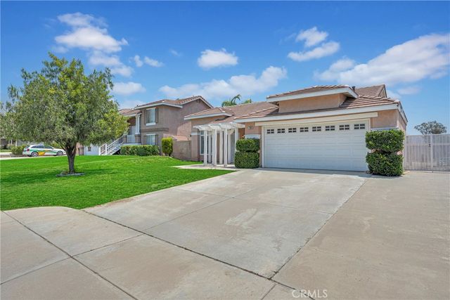 7581 Stoney Creek Drive, Highland, CA 92346