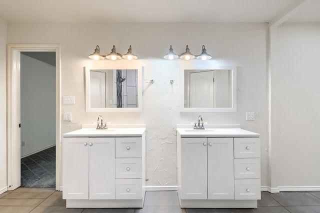 8821 Glen Hollow Drive, Fort Worth, TX 76179