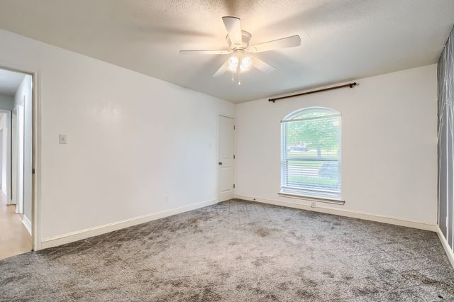 8821 Glen Hollow Drive, Fort Worth, TX 76179