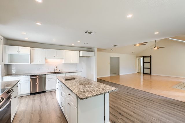 8821 Glen Hollow Drive, Fort Worth, TX 76179