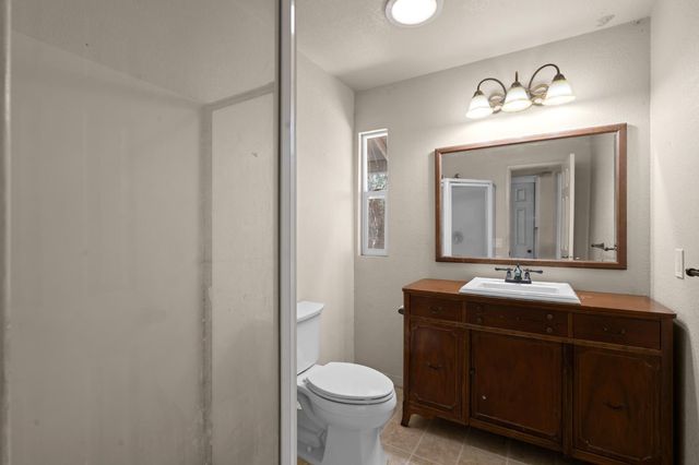 22391 Cameo Dr, Grass Valley, CA 95949