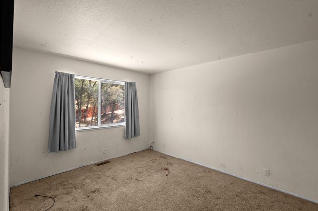 22391 Cameo Dr, Grass Valley, CA 95949