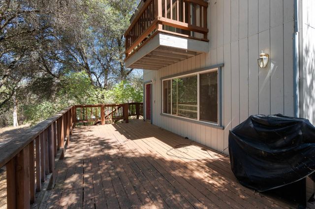 22391 Cameo Dr, Grass Valley, CA 95949