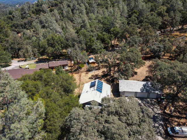 22391 Cameo Dr, Grass Valley, CA 95949