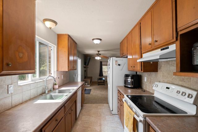 22391 Cameo Dr, Grass Valley, CA 95949