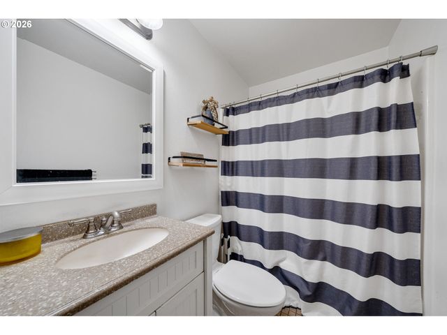 3195 FITZPATRICK Rd, Tillamook, OR 97141