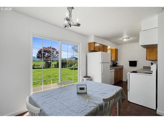 3195 FITZPATRICK Rd, Tillamook, OR 97141