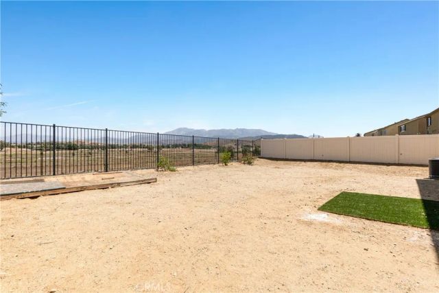 1100 Little Leaf, Calimesa, CA 92320