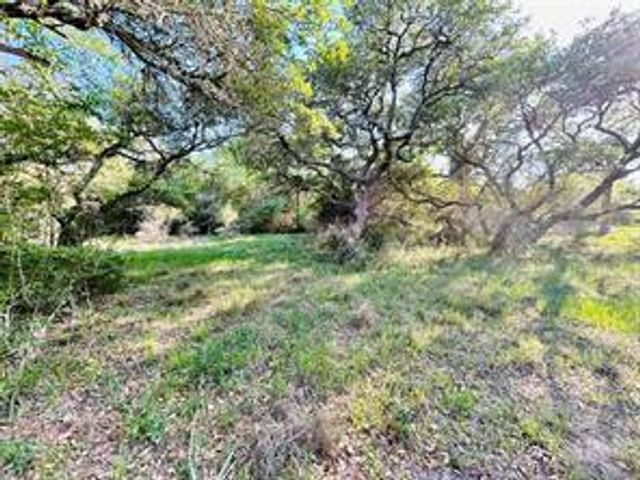 1147 County Road 156, Columbus, TX 78934