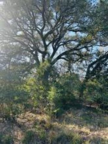 1147 County Road 156, Columbus, TX 78934