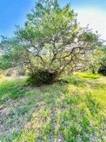 1147 County Road 156, Columbus, TX 78934