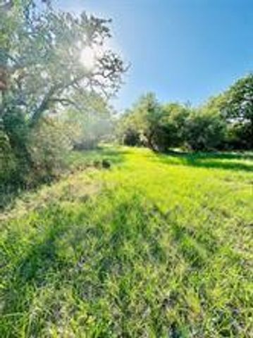 1147 County Road 156, Columbus, TX 78934