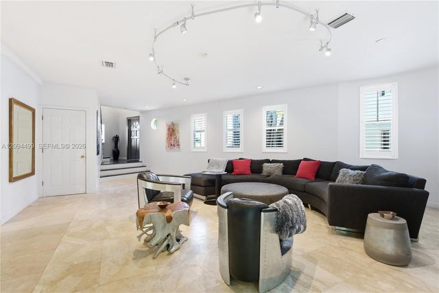 2917 Jackson Avenue, Miami, FL 33133