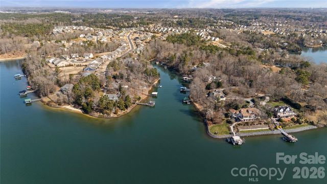 16715 Harbor View Road, Charlotte, NC 28278