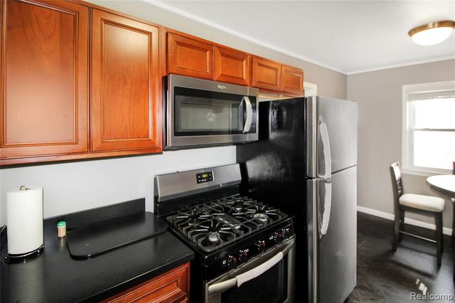 12883 Callender Street, Southgate, MI 48195